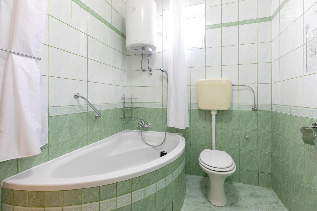 Apartments Villa Maja ロゴズニッツァ エクステリア 写真