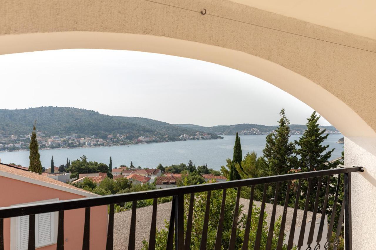 Apartments Villa Maja ロゴズニッツァ エクステリア 写真