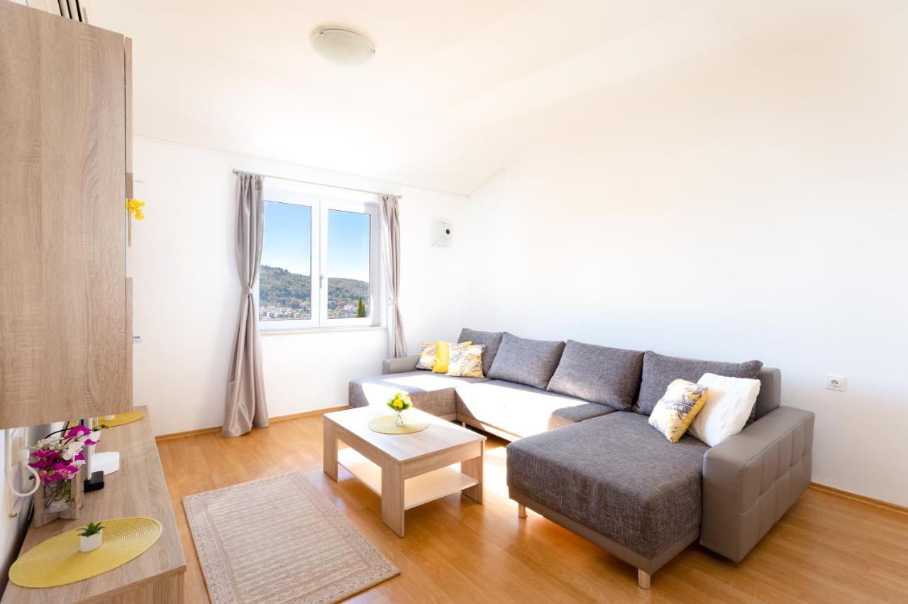Apartments Villa Maja ロゴズニッツァ エクステリア 写真