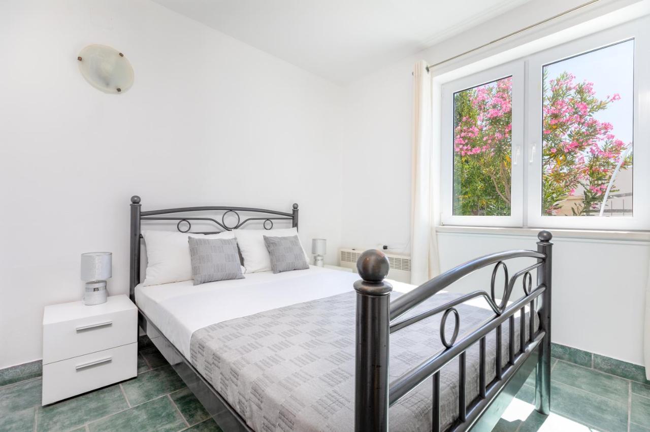 Apartments Villa Maja ロゴズニッツァ エクステリア 写真