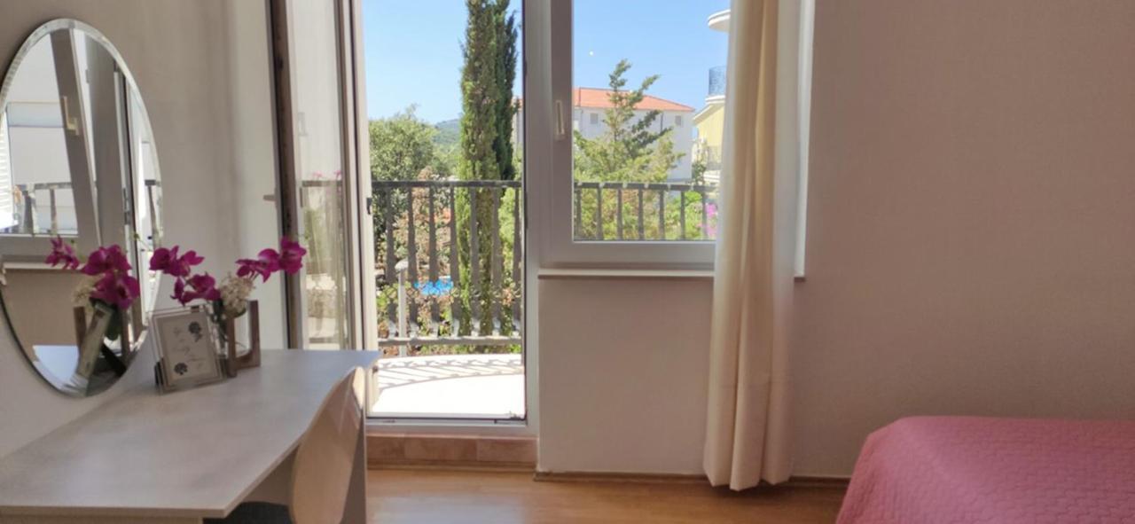Apartments Villa Maja ロゴズニッツァ エクステリア 写真