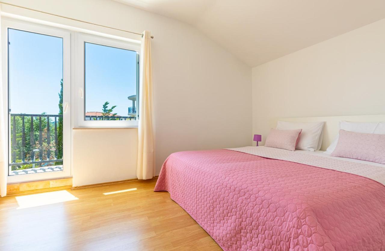 Apartments Villa Maja ロゴズニッツァ エクステリア 写真